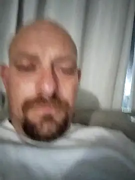 jayjay198080 online show from 03/17/25, 06:51