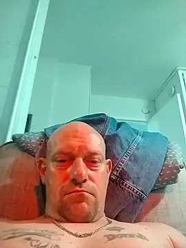 jayjay198080 online show from 03/23/25, 12:04