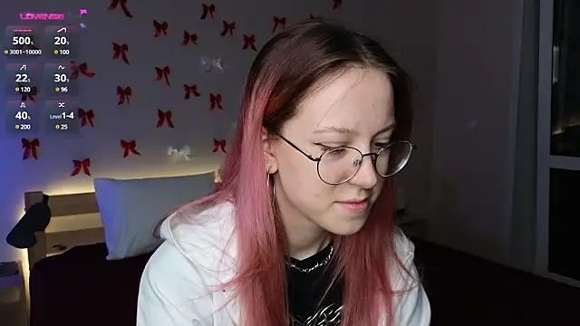 Snapshot of MaryBliss chatting on 03/06/25, 12:54 MaryBliss online show from 03/06/25, 12:54