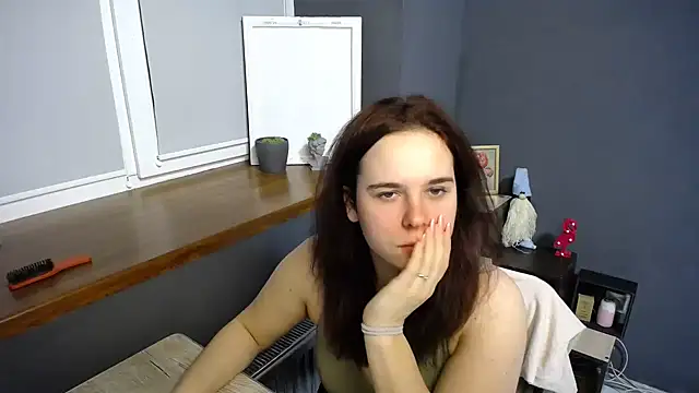 mini girly online show from 01/28/25, 01:16