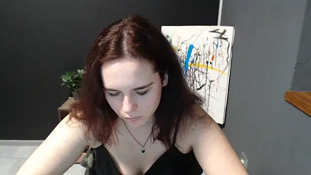 mini girly online show from 02/01/25, 10:15