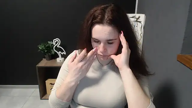 mini girly online show from 02/10/25, 04:14