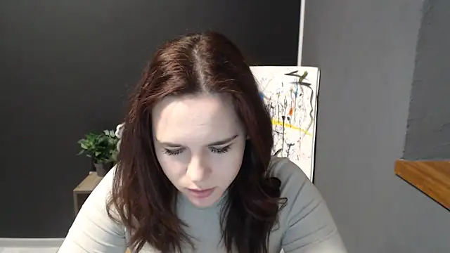 mini girly online show from 02/13/25, 01:26