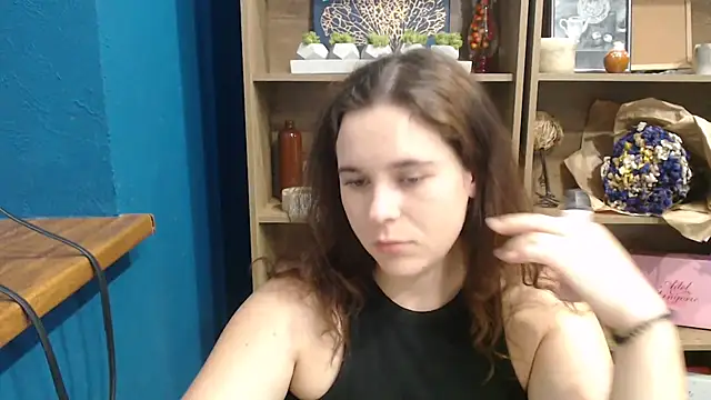 mini girly online show from 09/24/25, 01:25