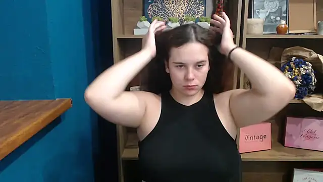 mini girly online show from 09/28/25, 09:36