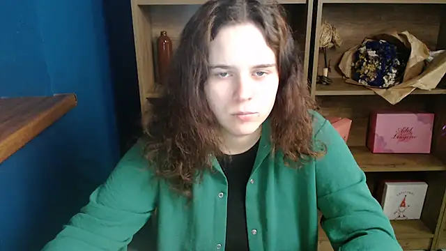 mini girly online show from 10/18/25, 12:28