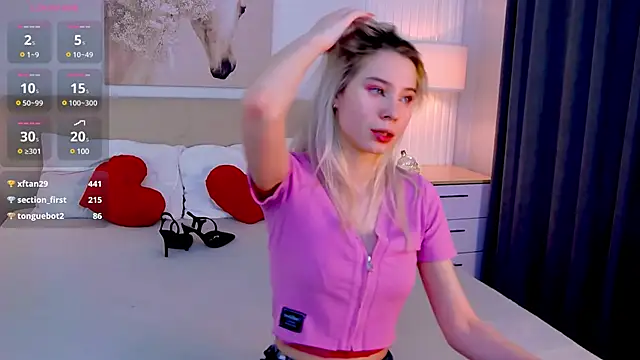 Emma plux online show from 03/03/25, 07:43