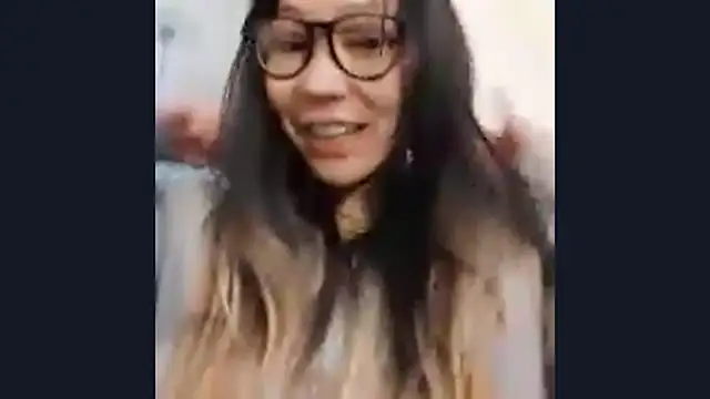 Snapshot of LoveFoxyQueen chatting on 03/18/26, 11:13 LoveFoxyQueen online show from 03/18/26, 11:13