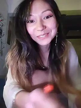 Snapshot of LoveFoxyQueen chatting on 03/25/26, 08:59 LoveFoxyQueen online show from 03/25/26, 08:59