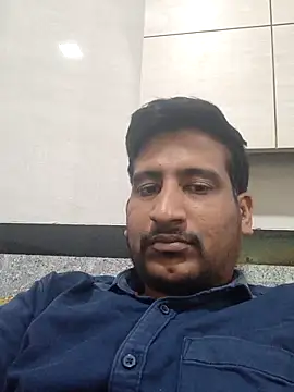 Snapshot of honeyrose765 chatting on 11/08/25, 01:55 honeyrose765 online show from 11/08/25, 01:55