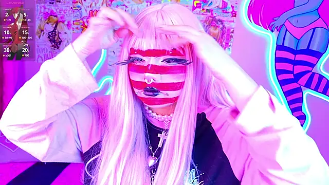 LaytonBox online show from 03/11/25, 11:15