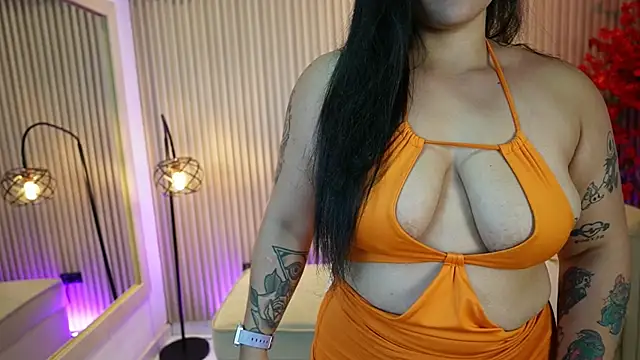 Snapshot of Emma_Walkerr_ chatting on 09/15/25, 07:03 Emma Walkerr online show from 09/15/25, 07:03