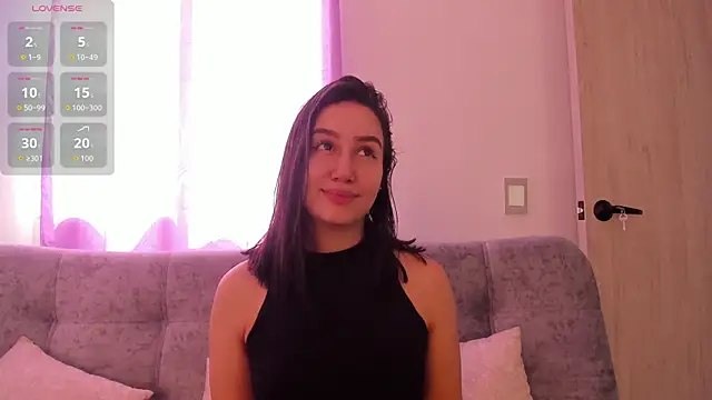 Snapshot of Jullya_x chatting on 12/18/25, 04:13 Jullya x online show from 12/18/25, 04:13