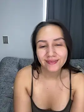 Snapshot of Jullya_x chatting on 04/06/26, 09:05 Jullya x online show from 04/06/26, 09:05