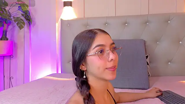 cristal antoni online show from 11/28/25, 08:28