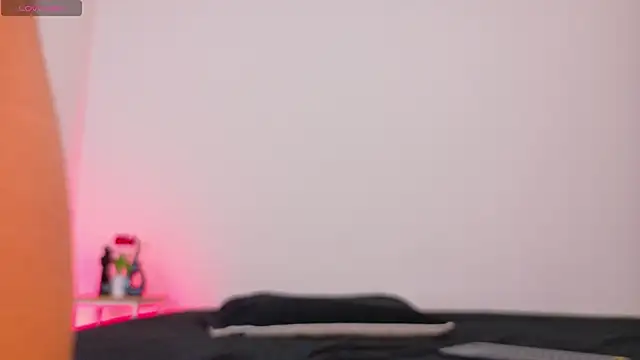 Snapshot of cristal_antoni chatting on 03/04/26, 09:04 cristal antoni online show from 03/04/26, 09:04