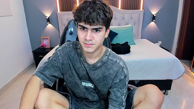 Tommy18   online show from 03/21/26, 03:33