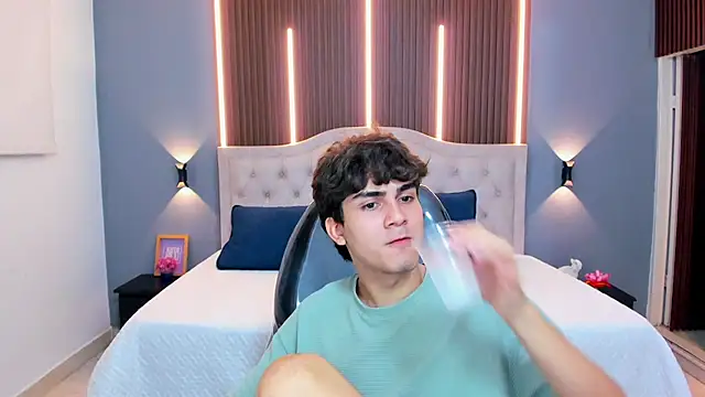 Tommy18   online show from 04/09/26, 06:19