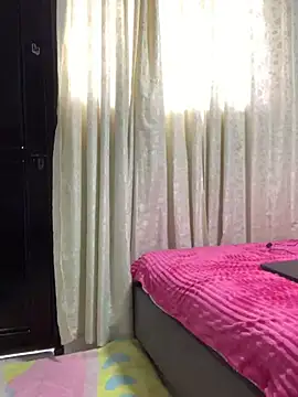 Snapshot of LunaShine_ chatting on 02/21/25, 03:10 LunaShine online show from 02/21/25, 03:10