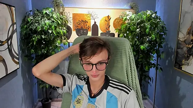 John Weasley online show from 09/11/25, 09:04