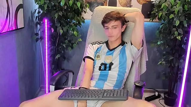 John Weasley online show from 10/21/25, 12:39