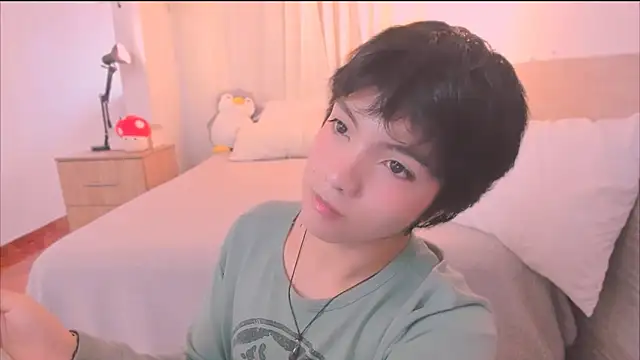 AllanYong18 online show from 02/08/26, 01:25