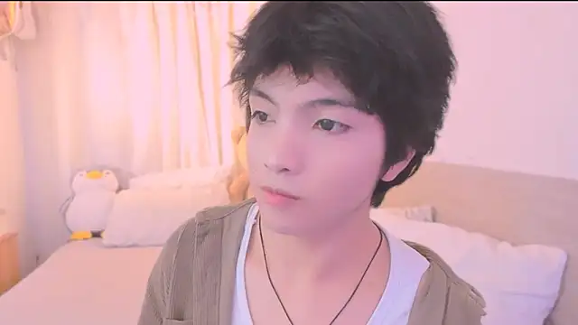 AllanYong18 online show from 02/12/26, 01:06