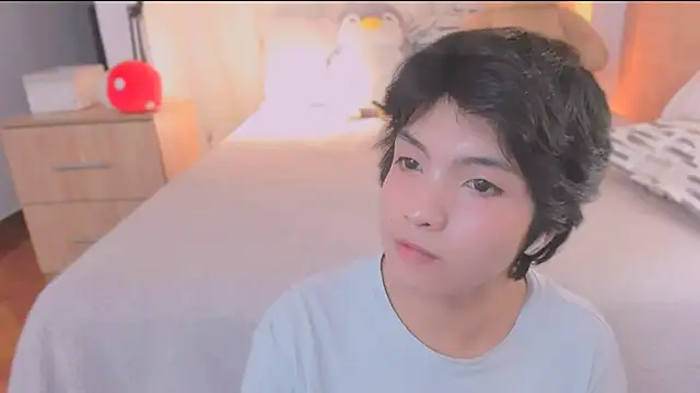 AllanYong18 online show from 02/24/26, 07:17