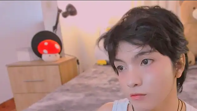 AllanYong18 online show from 03/12/26, 02:56