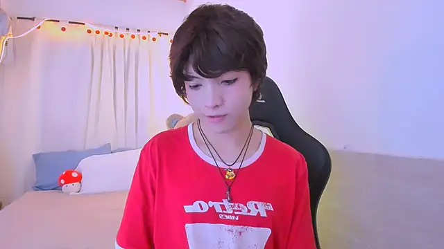 AllanYong18 online show from 06/07/26, 02:21