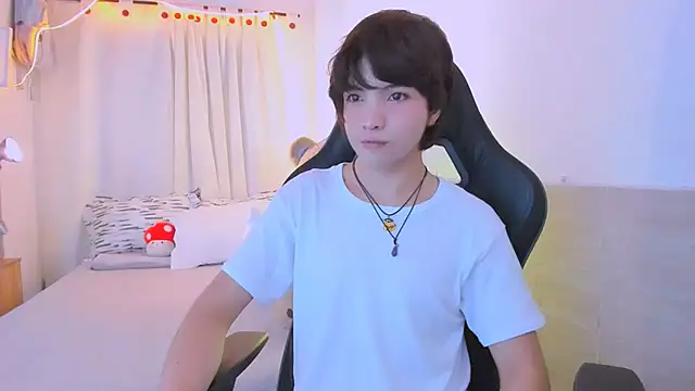 AllanYong18 online show from 06/20/26, 06:05