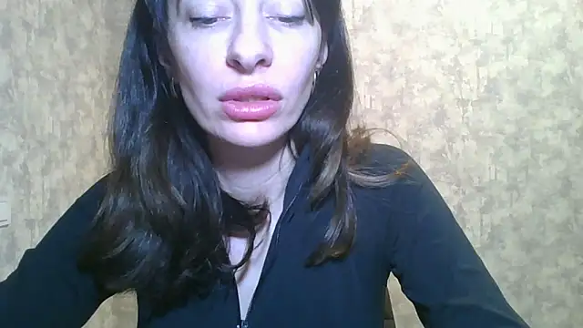 Snapshot of LissaBlossom chatting on 01/08/25, 08:06 LissaBlossom online show from 01/08/25, 08:06