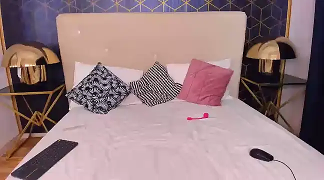 SarahGrays online show from 01/16/25, 12:45