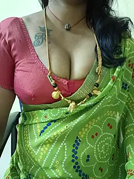 Snapshot of sriyazhini chatting on 01/08/25, 09:32 sriyazhini online show from 01/08/25, 09:32