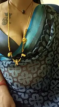 Snapshot of sriyazhini chatting on 03/10/25, 04:46 sriyazhini online show from 03/10/25, 04:46