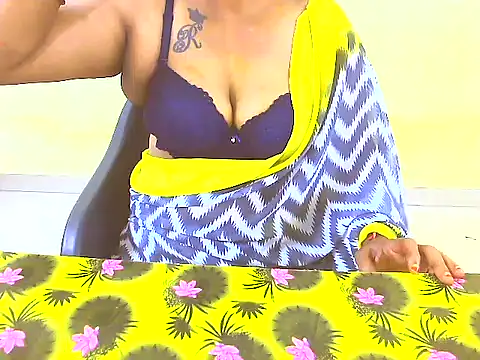 Snapshot of sriyazhini chatting on 11/27/25, 06:15 sriyazhini online show from 11/27/25, 06:15