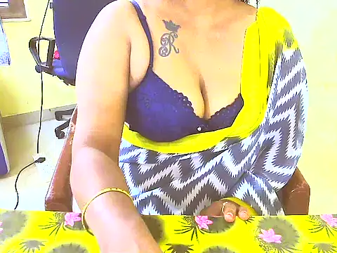 Snapshot of sriyazhini chatting on 02/11/26, 05:56 sriyazhini online show from 02/11/26, 05:56