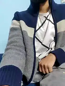 TOPMOON001 online show from 02/03/25, 12:03