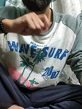 TOPMOON001 online show from 03/10/25, 08:26