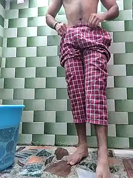 TOPMOON001 online show from 10/16/25, 06:36