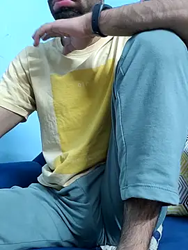 TOPMOON001 online show from 10/24/25, 11:39