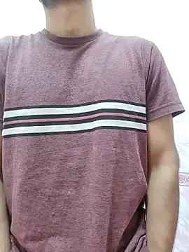 TOPMOON001 online show from 11/23/25, 06:13