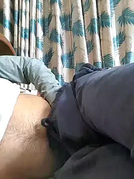 TOPMOON001 online show from 02/05/26, 06:45