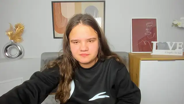 AdeleCruz online show from 02/26/25, 04:35