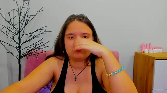 AdeleCruz online show from 03/17/25, 04:43