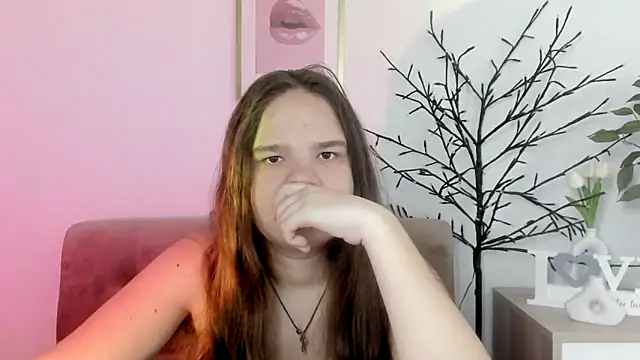 Snapshot of AdeleCruz chatting on 05/22/26, 12:00 AdeleCruz online show from 05/22/26, 12:00