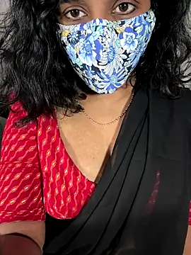 Snapshot of ArathyNambyarMallu chatting on 11/11/25, 09:31 ArathyNambyarMallu online show from 11/11/25, 09:31