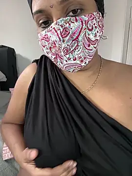 Snapshot of ArathyNambyarMallu chatting on 04/01/26, 03:09 ArathyNambyarMallu online show from 04/01/26, 03:09