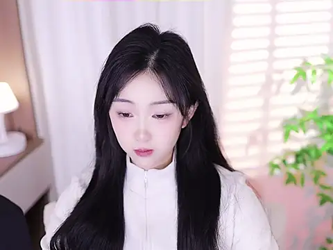 Snapshot of Muzi-sing chatting on 02/15/25, 09:49 Muzi-sing online show from 02/15/25, 09:49