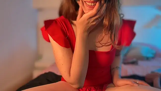 Snapshot of charlyroseblossom chatting on 04/29/26, 05:30 charlyroseblossom online show from 04/29/26, 05:30